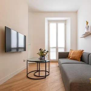 Apartment Beplace In Porta Romana Milan