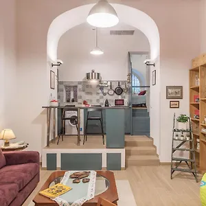 Apartment Monti Artistic Flat, Rome